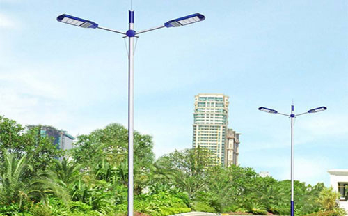 广河太阳能路灯地脚螺栓规格：防止倾倒的关键